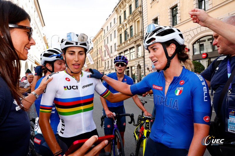 European Championships Munich 2022 - 2022 UEC Road Elite European Championships - Women's Road Race - 21/08/2022 - Elisa Balsamo (ITA) - Rachele Barbieri (ITA) - photo Luca Bettini/UEC/SprintCyclingAgency?2022